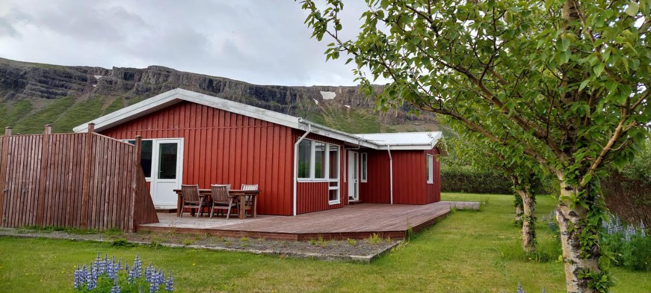 Apartament Aegisholt Privete House With Hot Tub Patreksfjordur Zewnętrze zdjęcie